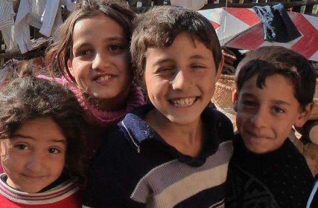 Ambasadorul Frantei: Scoala, munca si locuinta. Vitale pentru incluziunea romilor