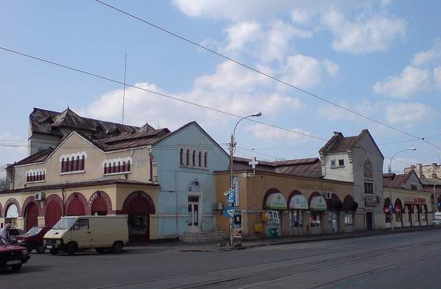 Oprescu: Mutam Hala Matache cu 37 de metri si 20 de centimetri mai incolo