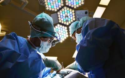 Trei romani si un strain au...