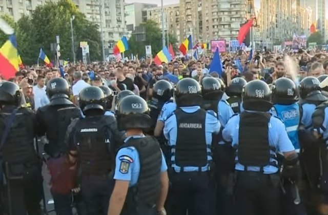 10 august - Ziua unitatii civice. Proiectul depus de Liviu Pop a trecut de Senat