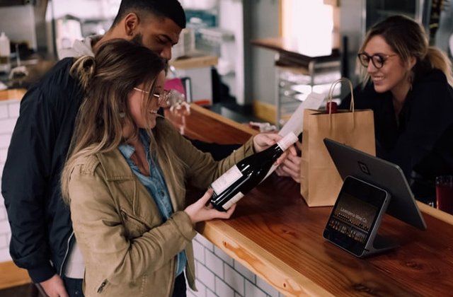 Patru aspecte importante pentru succesul unei bacanii, pe o piata extrem de competitiva