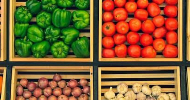 Cumparaturile de la piata vs. de la supermarket. Unde gasesti cele mai bune produse si servicii