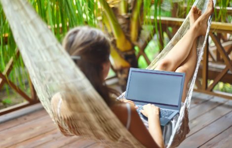 Analiza: Preturi si viteza de descarcare pentru internet mobil in destinatii preferate de romani