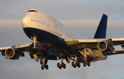 Saptesprezece cadavre in total au fost recuperate in urma prabusirii avionului Air France