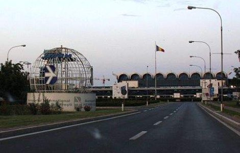 Taximetristii nu mai au voie sa abordeze clienti pe Aeroportul Otopeni