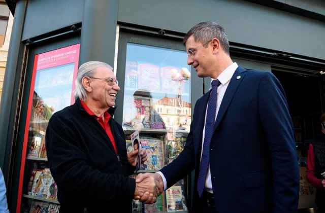 Dan Barna, dupa ce s-a scris ca s-a oferit sa-i dea un autograf lui Emerich Jenei: "Fake news" / VIDEO