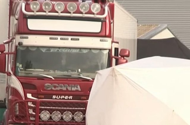 Soferul "camionului mortii" din Marea Britanie, inculpat pentru omor din culpa si trafic de persoane