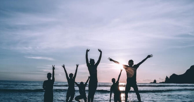 Ce gadgeturi trebuie sa folosesti pentru cele mai frumoase amintiri din vacante