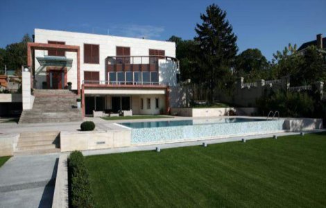 Prima casa poate fi o vila langa Bucuresti