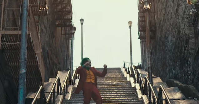 Scara din New York pe care danseaza Joaquin Phoenix in "Joker" a devenit o atractie turistica/ FOTO