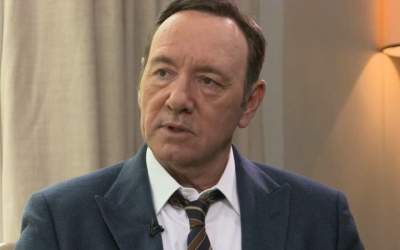 Kevin Spacey a scapat de...