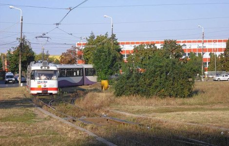 Ziua accidentelor: Trei raniti in urma ciocnirii a doua tramvaie in Arad