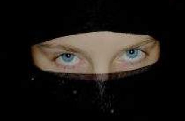 Elvetia permite purtarea valului islamic in locurile publice