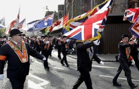 Aproximativ 30.000 de protestanti au participat la un mars in centrul Belfastului