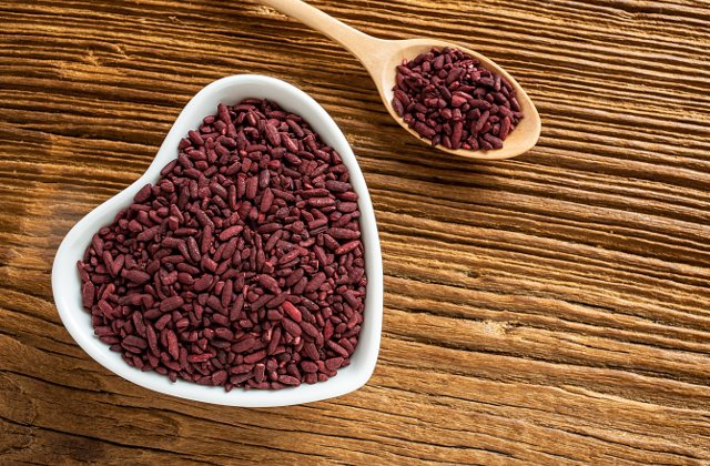 Nutritionist: "Drojdia rosie de orez, supliment alimentar eficient in lupta impotriva colesterolului rau"