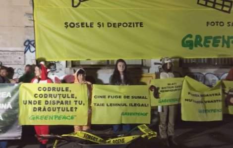 2.000 de persoane participa in Piata Universitatii la Marsul pentru Paduri / VIDEO