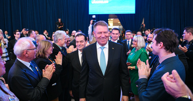 Iohannis: Motivul pentru care Romania nu a reusit inca de tot sa scape de comunism se numeste PSD
