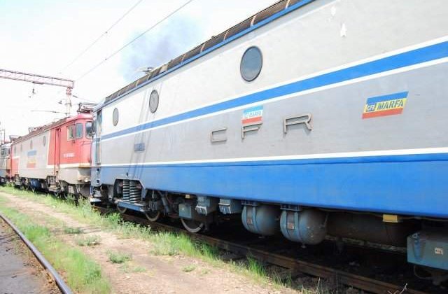 Guvernul reduce suma garantiei si taxei de participare la licitatia CFR Marfa