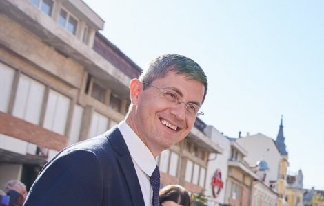 Barna: Duminica la vot avem sansa istorica de a trimite PSD in istorie