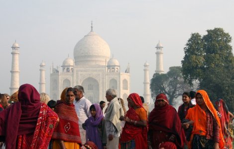 India: Doi tineri casatoriti au fost ucisi cu pietre pentru ca proveneau din caste diferite