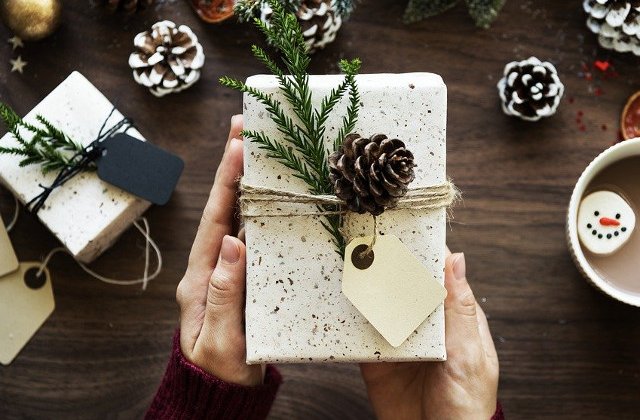 Ghidul lui Mos Craciun: Ce cadouri oferi angajatilor de sarbatori?