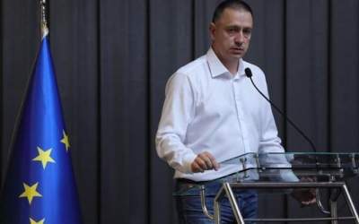 Fifor: Premierul Ghilotina a...