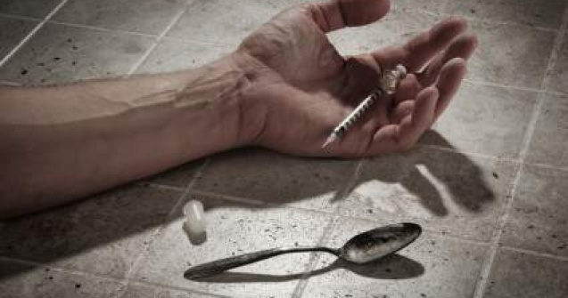 Peste 100 de specialisti antidrog, trasi pe liniuta moarta