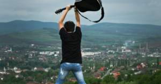 Cine va fi admis in Rock and Roll Hall of Fame in 2013?