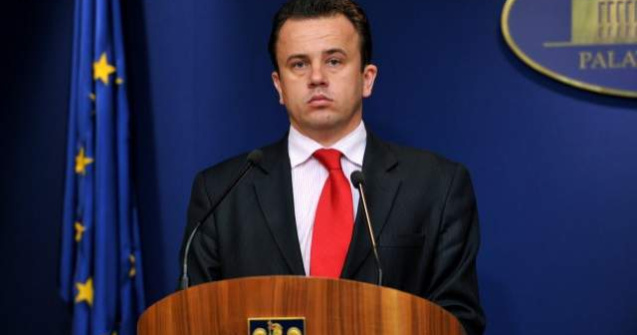 Promisiuni de campanie: Salariul minim va creste in 2013