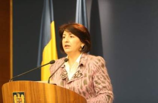 Sulfina Barbu: Ponta si toata echipa lui joaca in piesa "O guvernare pierduta"