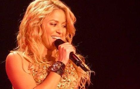 Baietelul Shakirei va fi botezat de Nicu Gheara