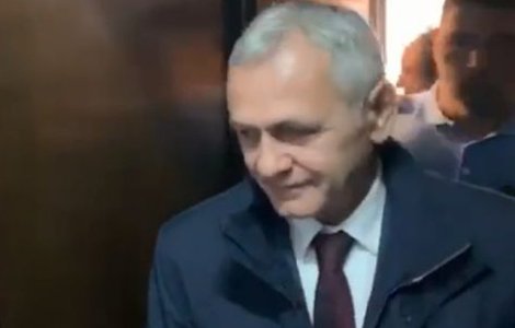 Prima aparitie publica a lui Dragnea de la incarcerare. Fostul lider PSD, adus la Instanta suprema/ VIDEO