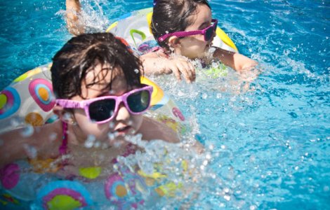 Black Friday 2019 la Acvatic Bebe Club: Reduceri de 30% la abonamente cu lectii de educatie acvatica