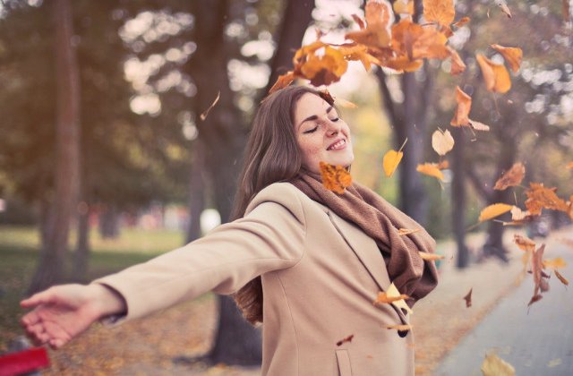 Bani vs sanatate: 10+ afirmatii care sa te ajute sa decizi ce conteaza mai mult