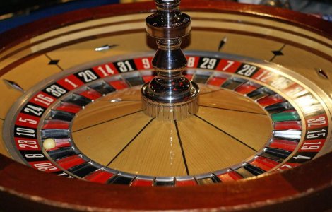 Cati bani se joaca pe mesele cazinourilor din Bucuresti in vreme de criza