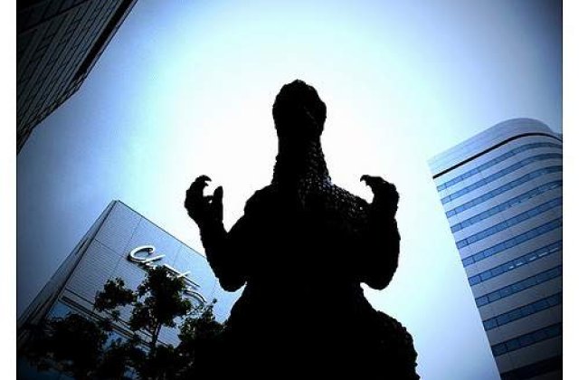 O noua versiune a filmului "Godzilla" urmeaza sa apara in 2014