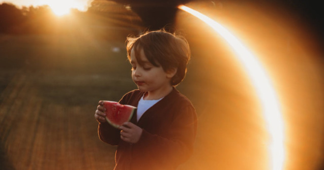 Nutritionist, catre parinti: "Daca voi credeti ca declansand un razboi impotriva mancarii o sa va ajutati copiii, va inselati"