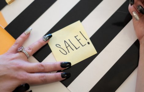 Black Friday 2019 la Fashion Days: incaltaminte pentru zile cu soare