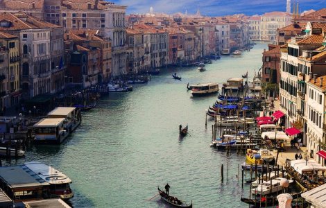 Venetia sub ape: A fost declarata starea de urgenta si au fost aprobate primele ajutoare pentru locuitorii din zona