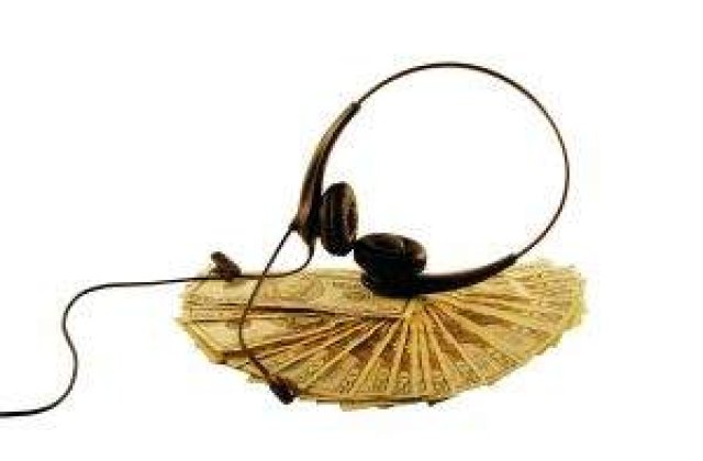 Proiectele de tip call-center prind bine la romani