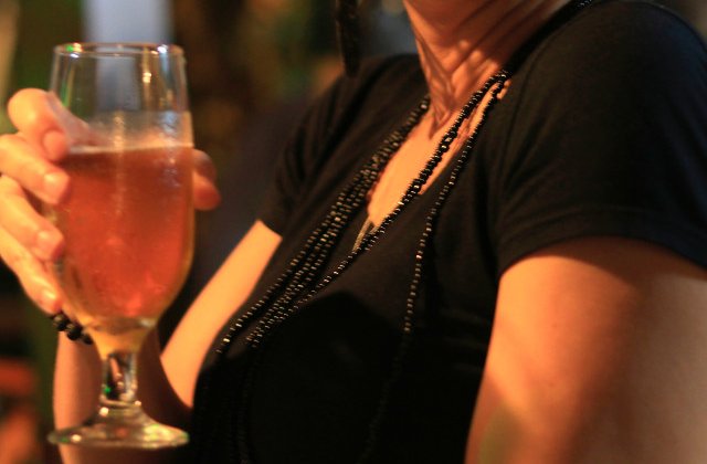 O profesoara din Braila a venit bauta la ore, cu o alcoolemie de 1,18 mg/l