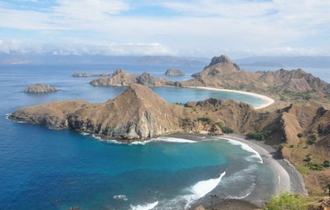 Guvernatorul unei provincii indoneziene sustine ca turistii saraci nu sunt bine-veniti