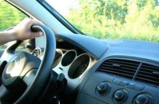 Importurile de masini second-hand, crestere de 83% in 2012