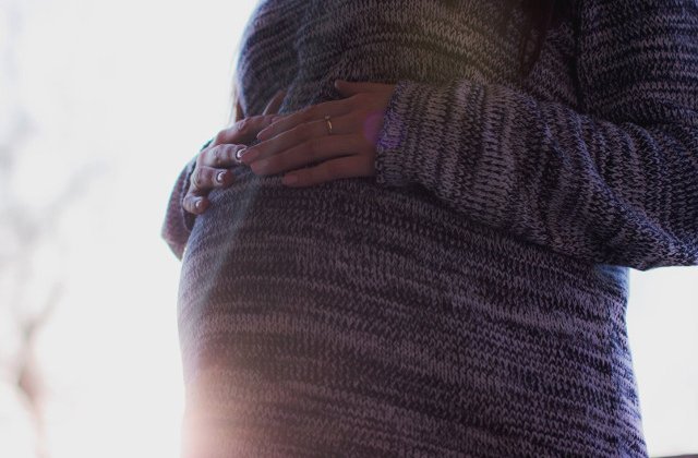 O tanara de 29 de ani, insarcinata, a murit dupa ce a fost atacata de caini care participau la o vanatoare