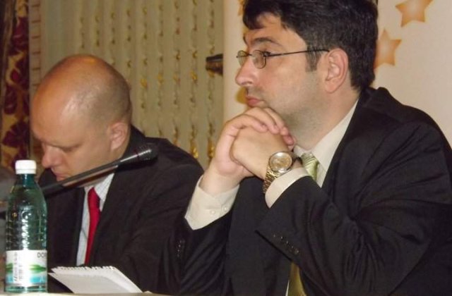 Oltean regreta ca Voinescu nu mai candideaza: E o pierdere pentru PDL