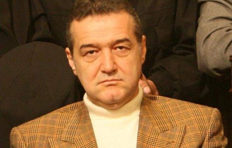 Fotbal si politica: Stelistul Victor Ponta il "sustine" pe Gigi Becali