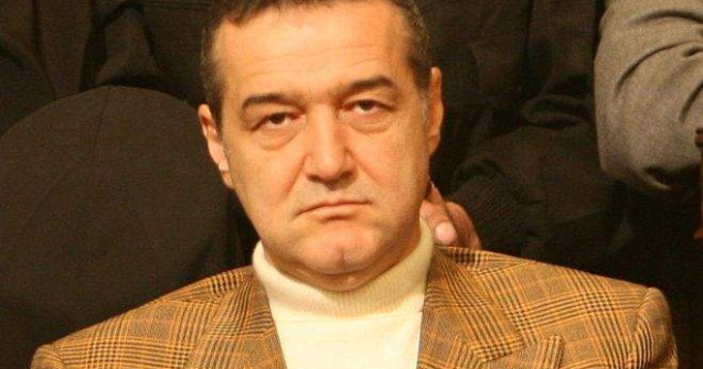 Fotbal si politica: Stelistul Victor Ponta il "sustine" pe Gigi Becali