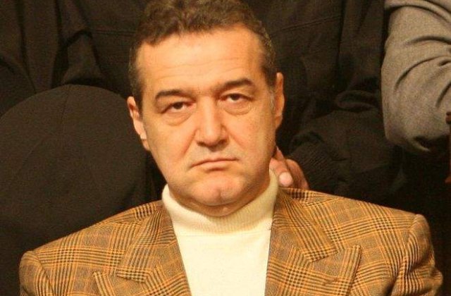 Fotbal si politica: Stelistul Victor Ponta il "sustine" pe Gigi Becali