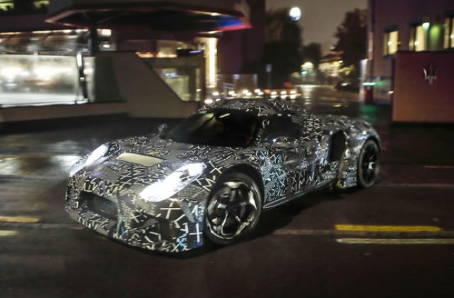 Maserati dezvaluie imagini "sub camuflaj" cu viitorul sau model: lansarea este programata in mai 2020