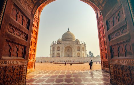 Turisti pusi sa isi ceara scuze intr-o scrisoare, dupa ce au inaltat o drona langa Taj Mahal